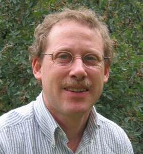 Daniel Kaplan Headshot