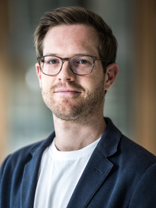 Timo Grossenbacher Headshot