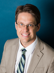 Aric LaBarr Headshot