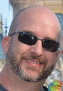 Mike Metzger Headshot