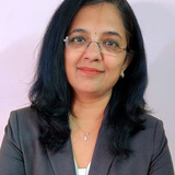 Sowmya Vivek Headshot