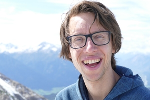 Arne Warnke Headshot