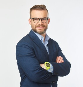 Jordan Morrow Headshot