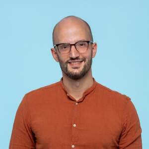 Max Knobbout Headshot