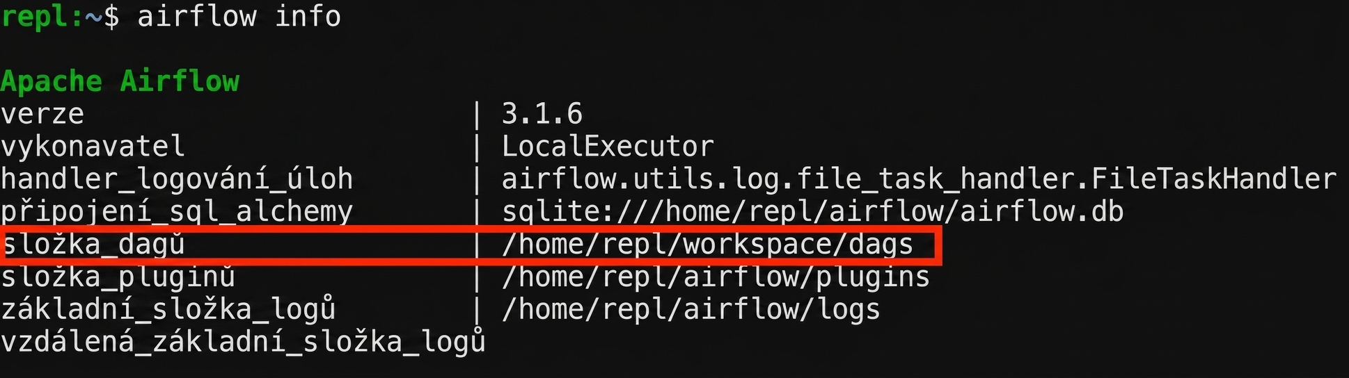 Výstup terminálu příkazu airflow info se zvýrazněnou cestou dags_folder