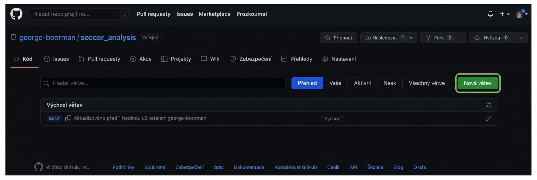 seznam větví zobrazující pouze main; tlačítko Nová větev vpravo zeleně