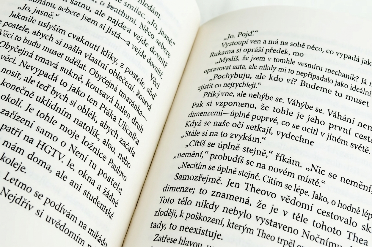 Otevřená kniha.