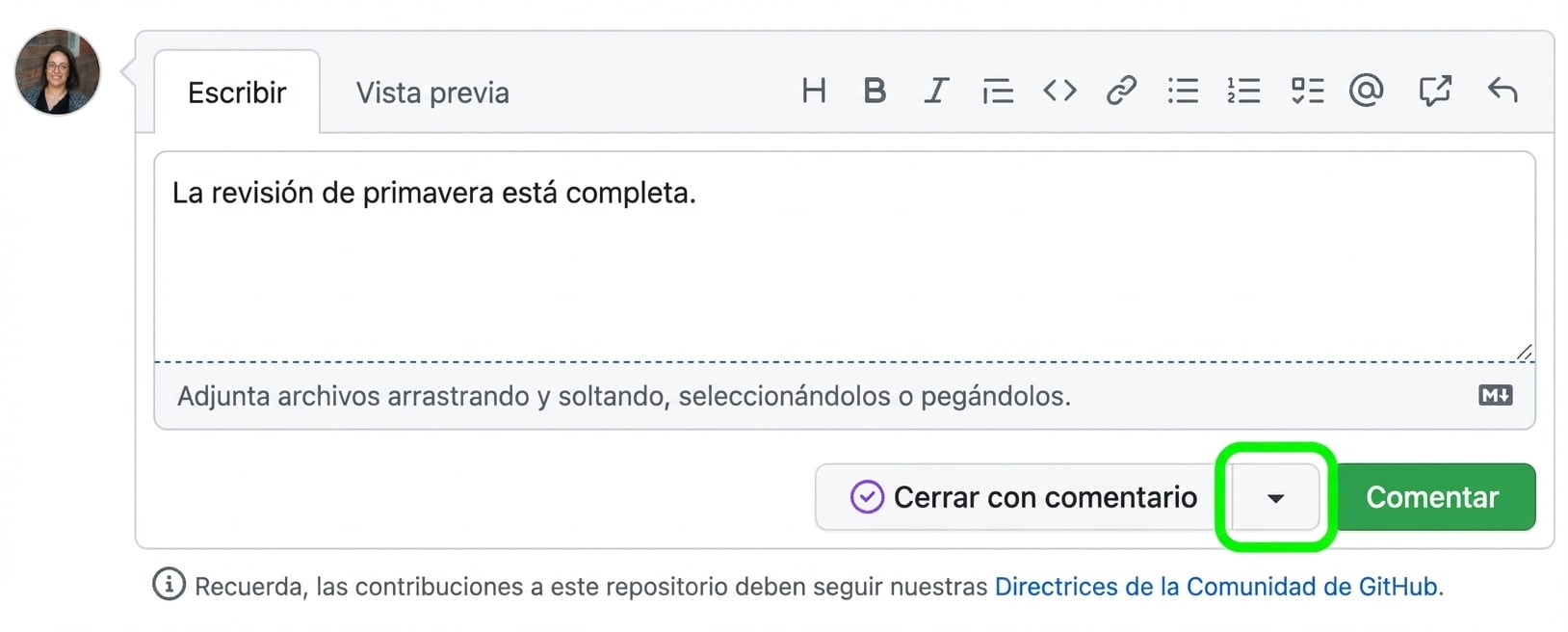 Vista del comentario de cierre con la flecha del desplegable resaltada