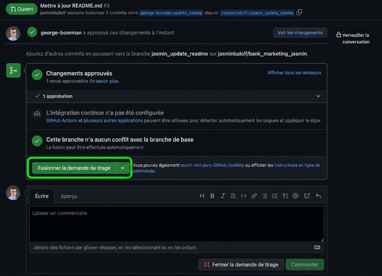 Vue propriétaire d'une PR approuvée avec le bouton Fusionner en évidence