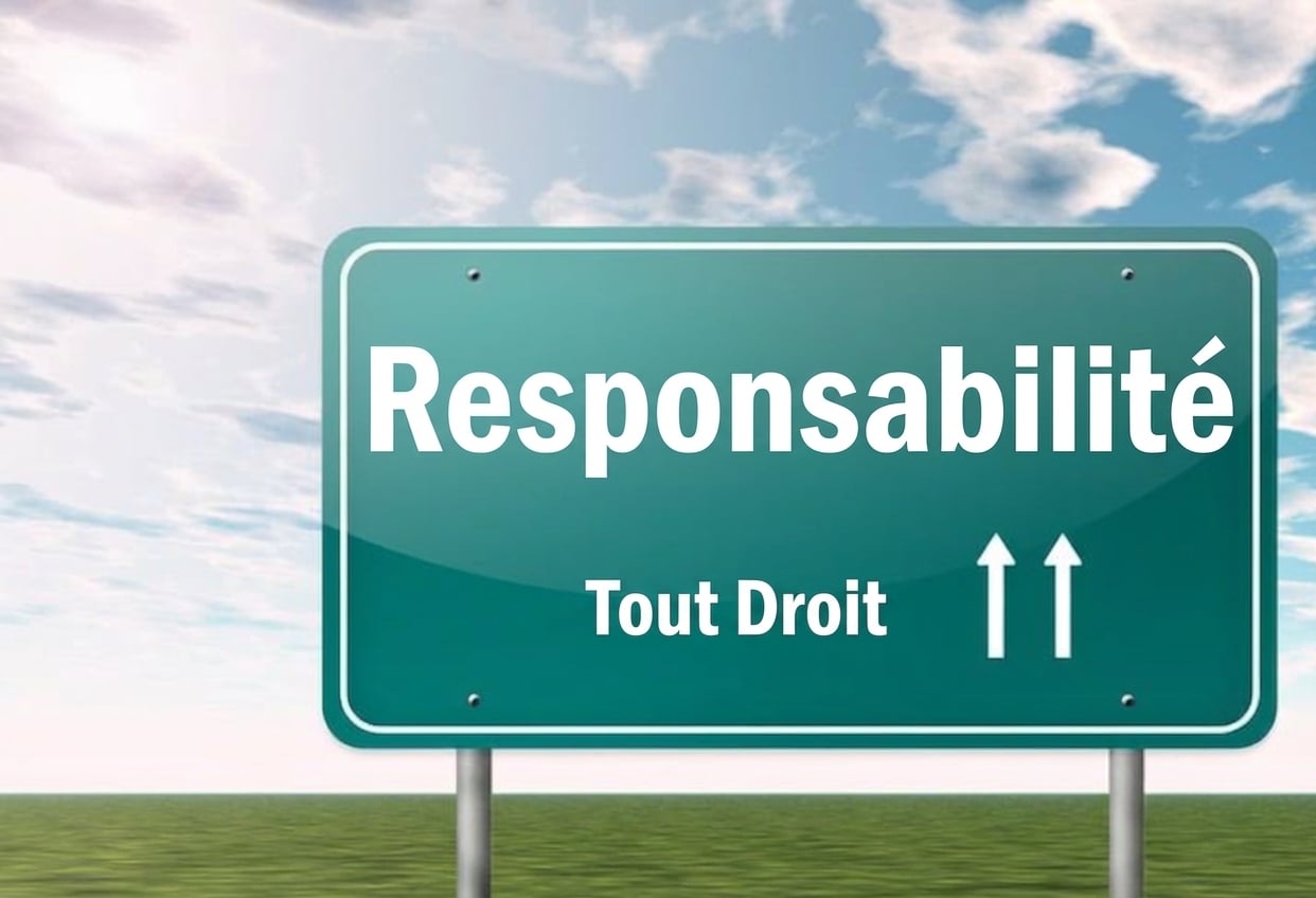 Un panneau indiquant responsabilité à venir