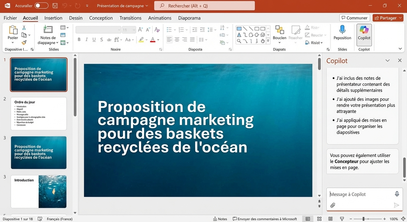 Designer produisant différentes options pour changer le thème de la présentation