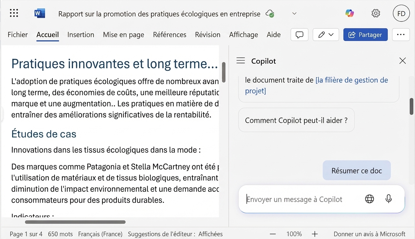 Un screenshot d'un document Word ouvert avec un chat Copilot sur le côté dans lequel l'utilisateur demande un résumé du document.