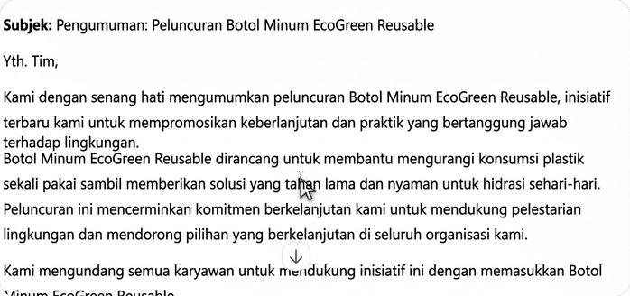 Draf email pengumuman bisnis formal dari Copilot