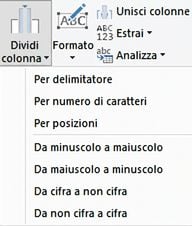 Una schermata di Power Query con la trasformazione Split Column e le sue opzioni