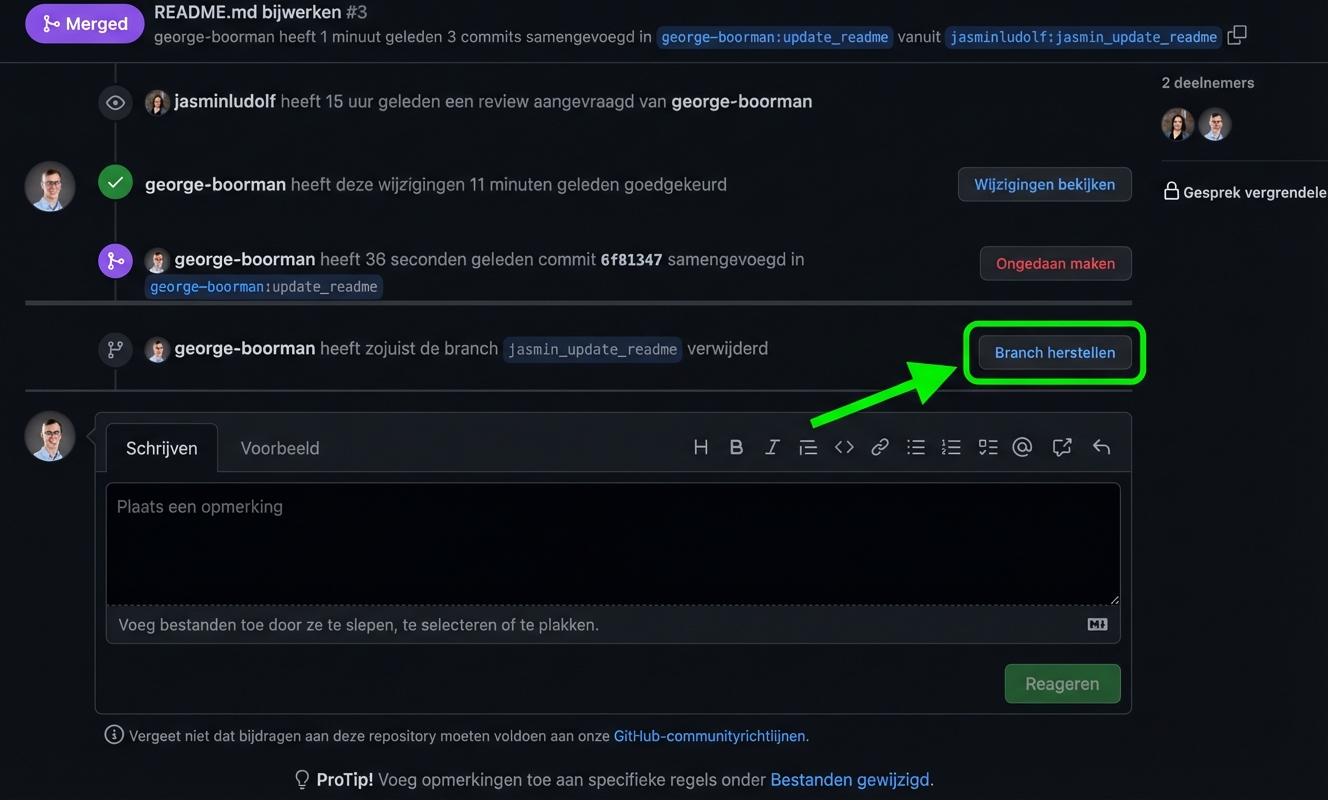 Eigenaarsweergave van een gemergde PR met de knop Restore branch gemarkeerd