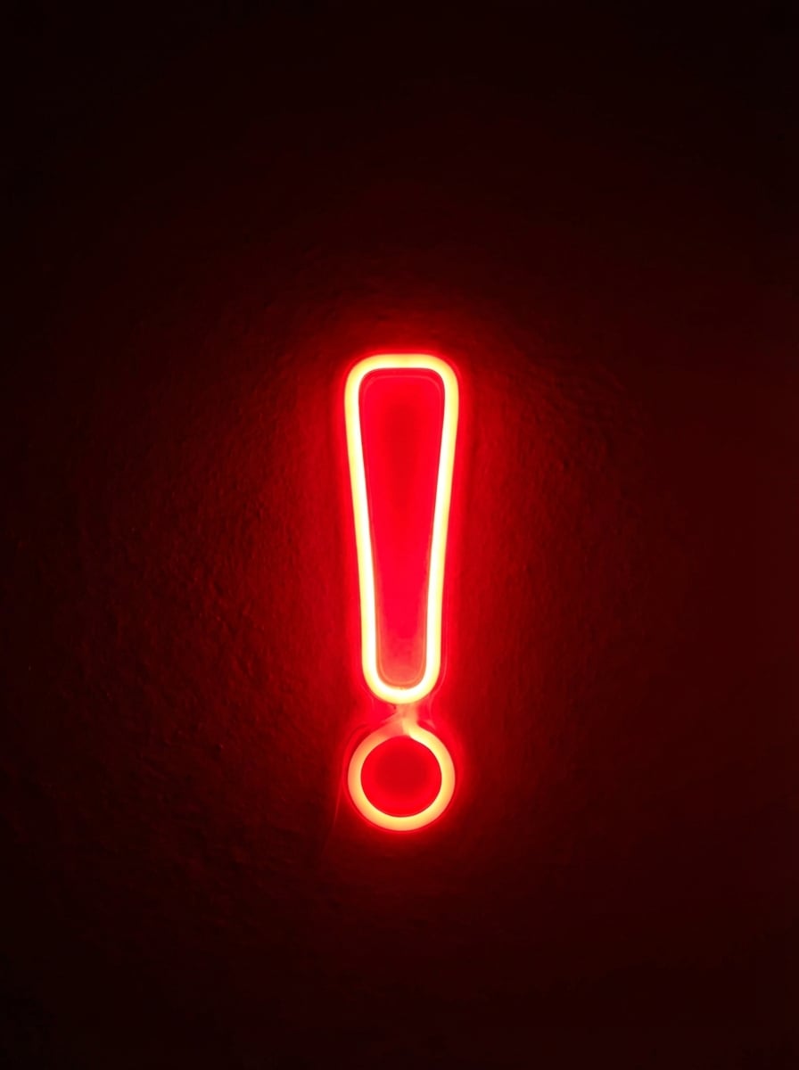 Vraagteken in rood neonlicht