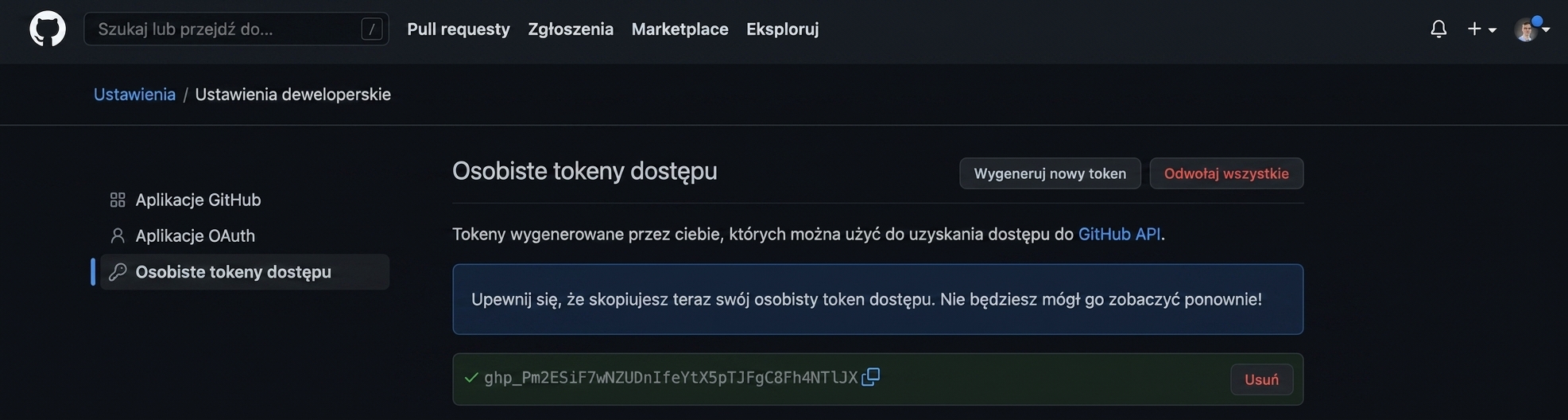 PAT wyświetlony jako ciąg liter i cyfr, który można skopiować