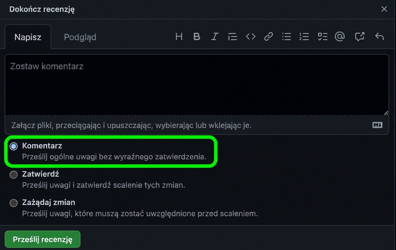 Widok zbliżony na opcje odpowiedzi na PR z zaznaczoną opcją komentarza