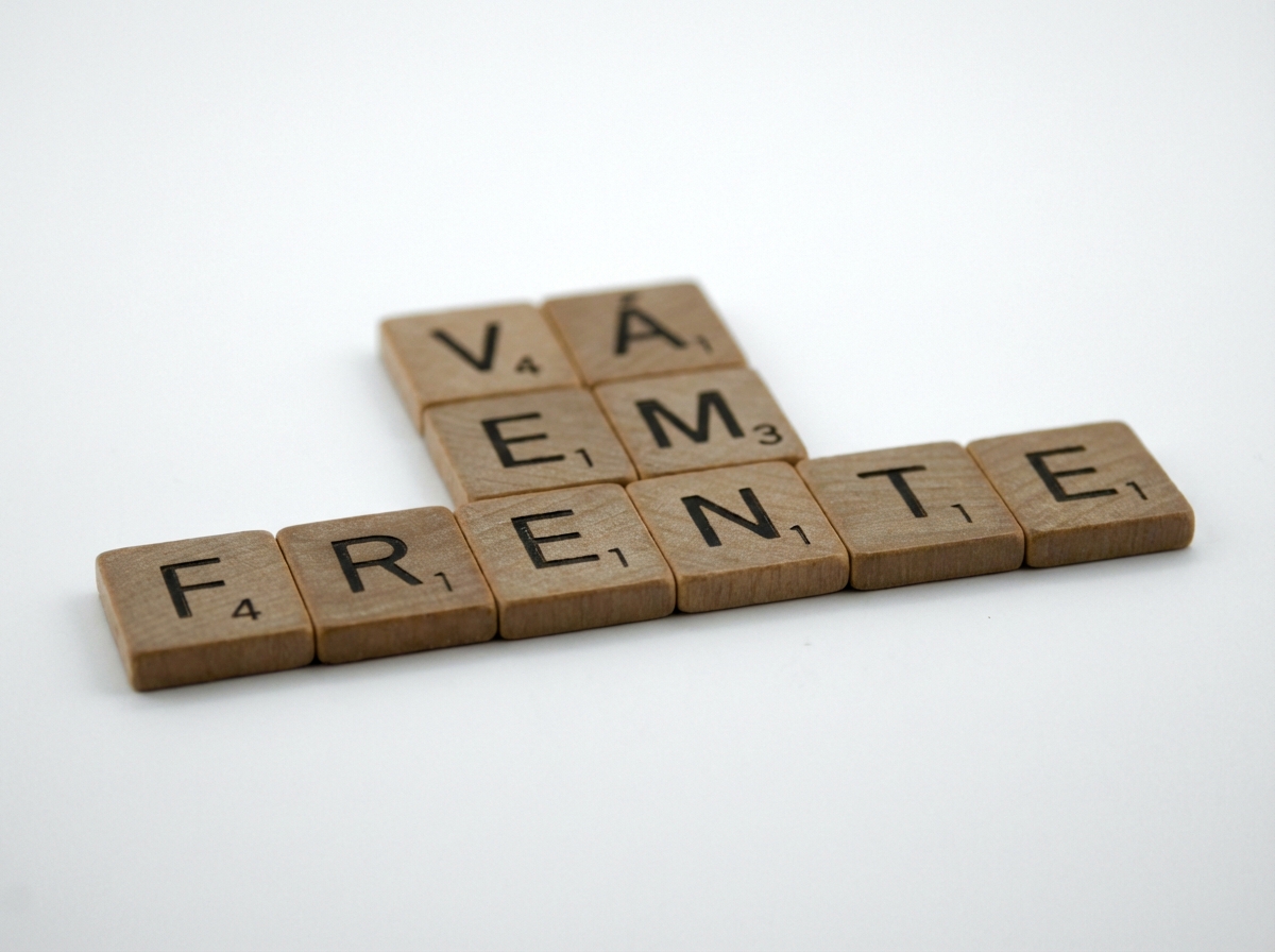 Letras do Scrabble formam a frase Go For It