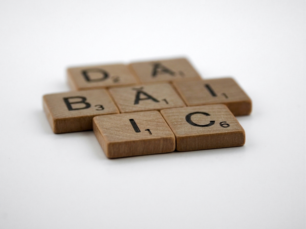 Piese de Scrabble formează expresia Go For It
