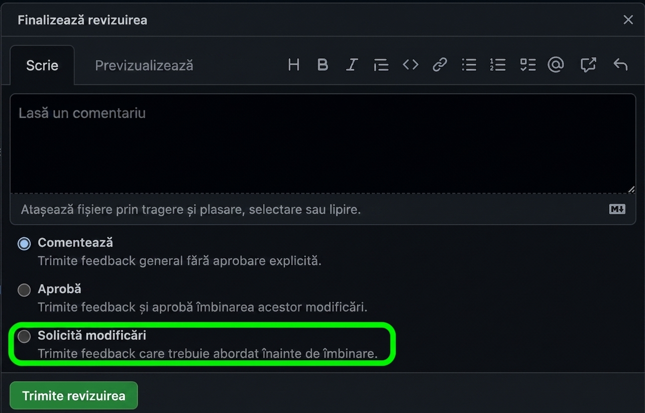 Vedere detaliată a opțiunilor de răspuns la un PR, cu opțiunea „request changes" încercuită