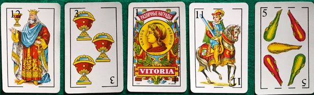 Image with some cards from a Spanish deck of cards.