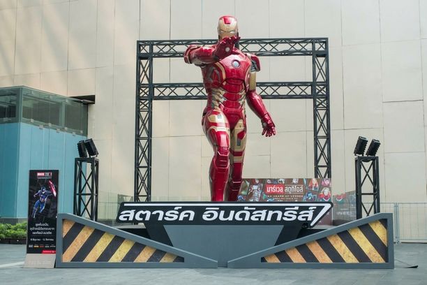 ชุด Iron Man บนแพลตฟอร์ม Stark Industries