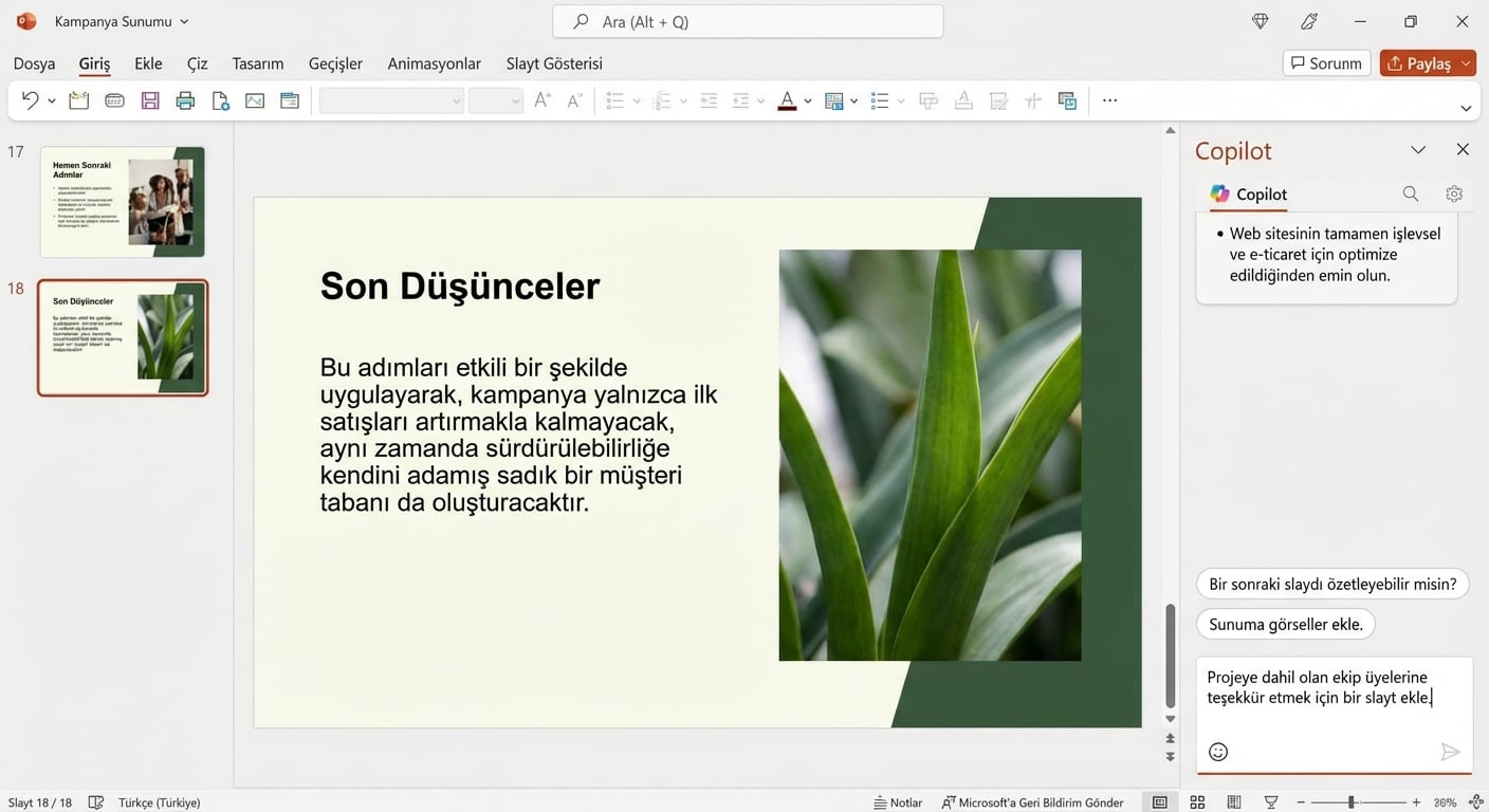 Kullanıcının başka bir slayt eklemesini istediği sohbeti gösteren Copilot sohbeti açık PowerPoint slaydı.