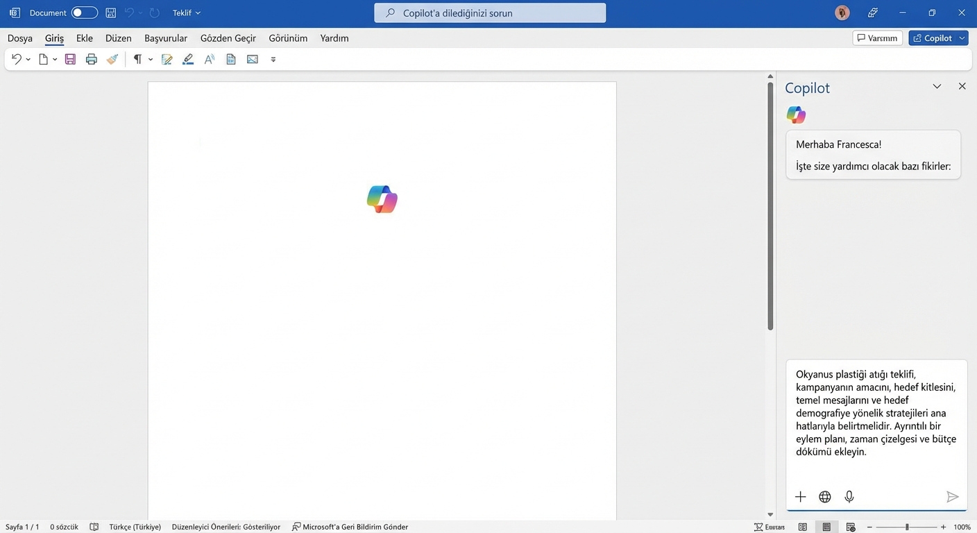 "Yeni bir pazarlama kampanyası için proje teklifi oluştur" sorusu olan açık Copilot sohbeti ve Copilot’un oluşturduğu teklif belgesi.