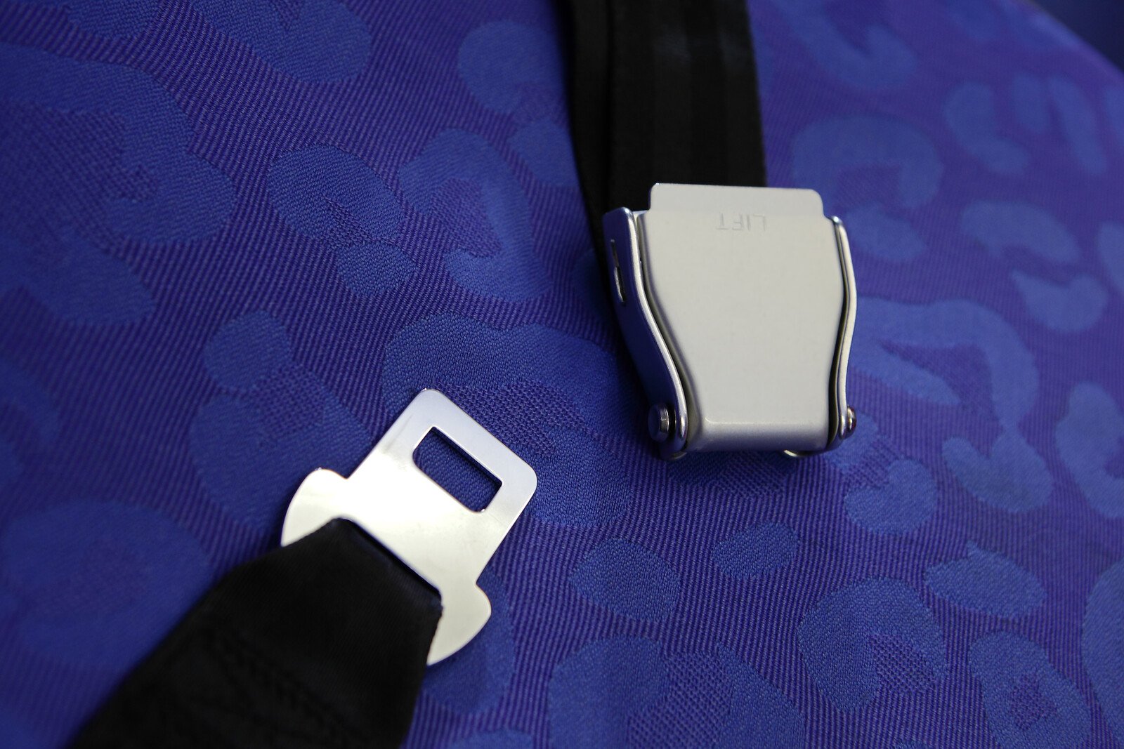 Airline seat belt