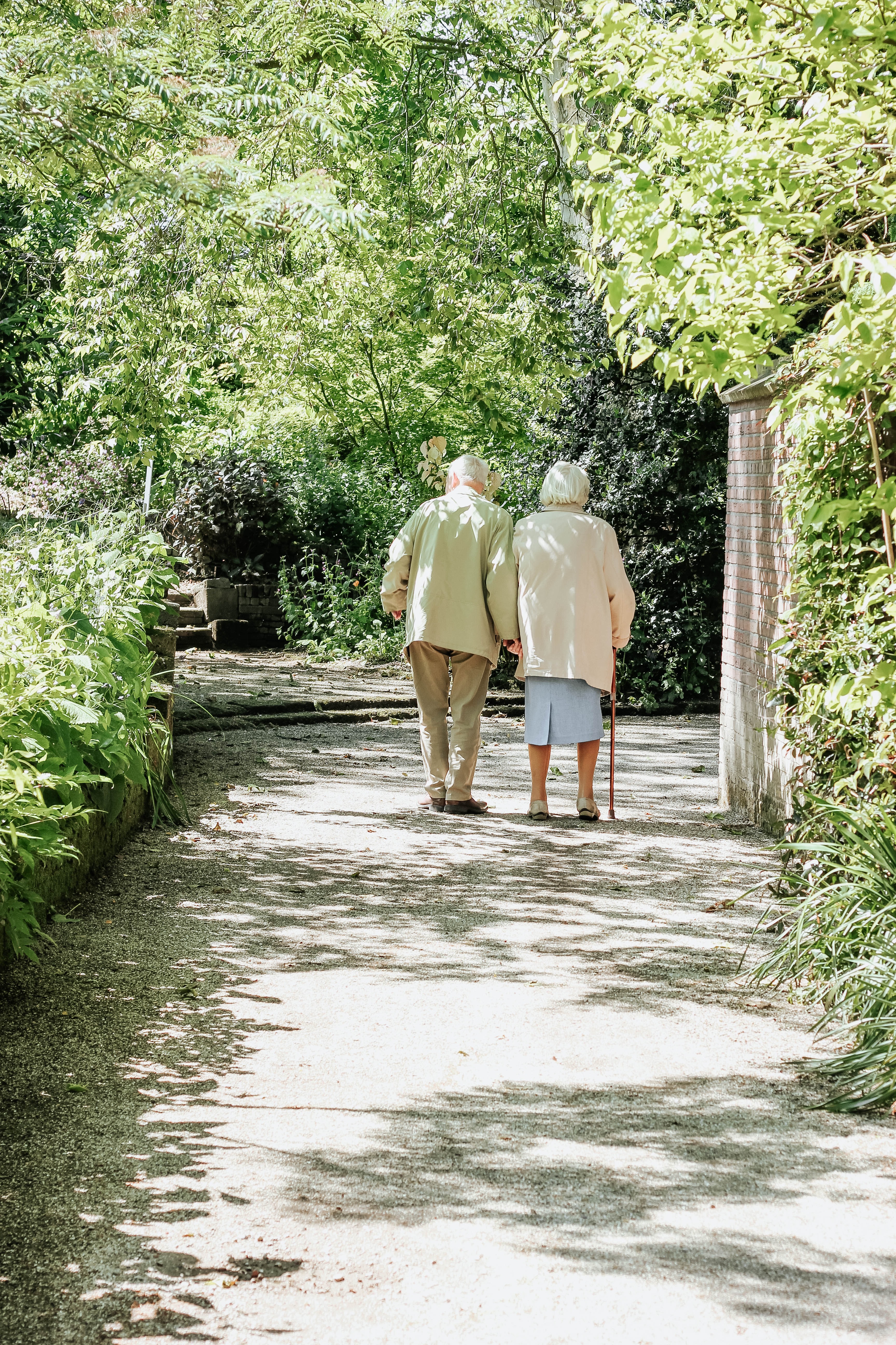 elderly_couple.png