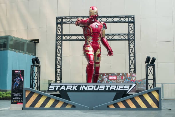 Iron man suit on Stark Industries platform