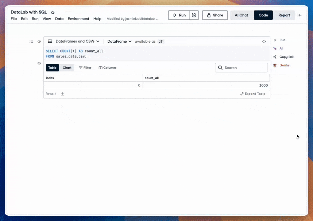 GIF on DataLab showing the second header in a SQL cell
