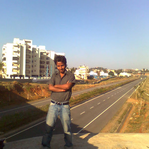 Sayak Bhowmick avatar