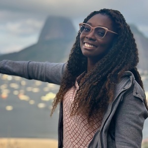 Stella Queiroz avatar