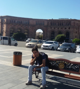 Dariyoush Shiri avatar