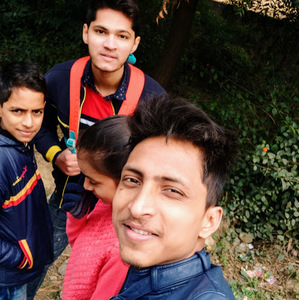 Abhishek Tiwari avatar