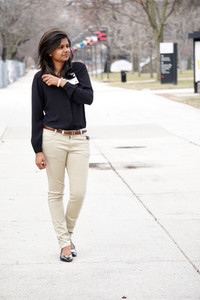 Jayavarshini Ilarajan avatar