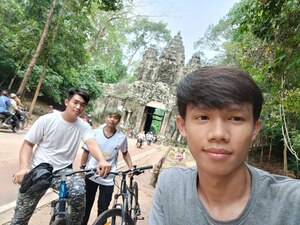 Senghong SOEUNG avatar