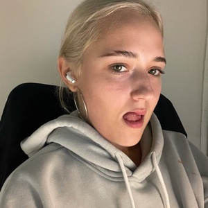 Iryna Shatravka avatar