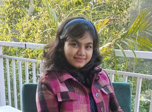 Anushika Agarwal Headshot