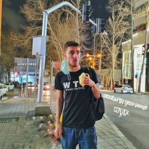 Vahid Esfandiari avatar