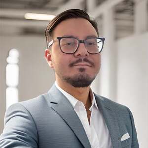 Arya Mazloomi Avatar